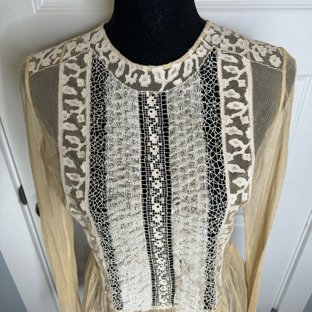 Oscar de la Renta Vintage Lace Mesh Ruffle Top in Ivory Women's Size 10 - Picture 5 of 12